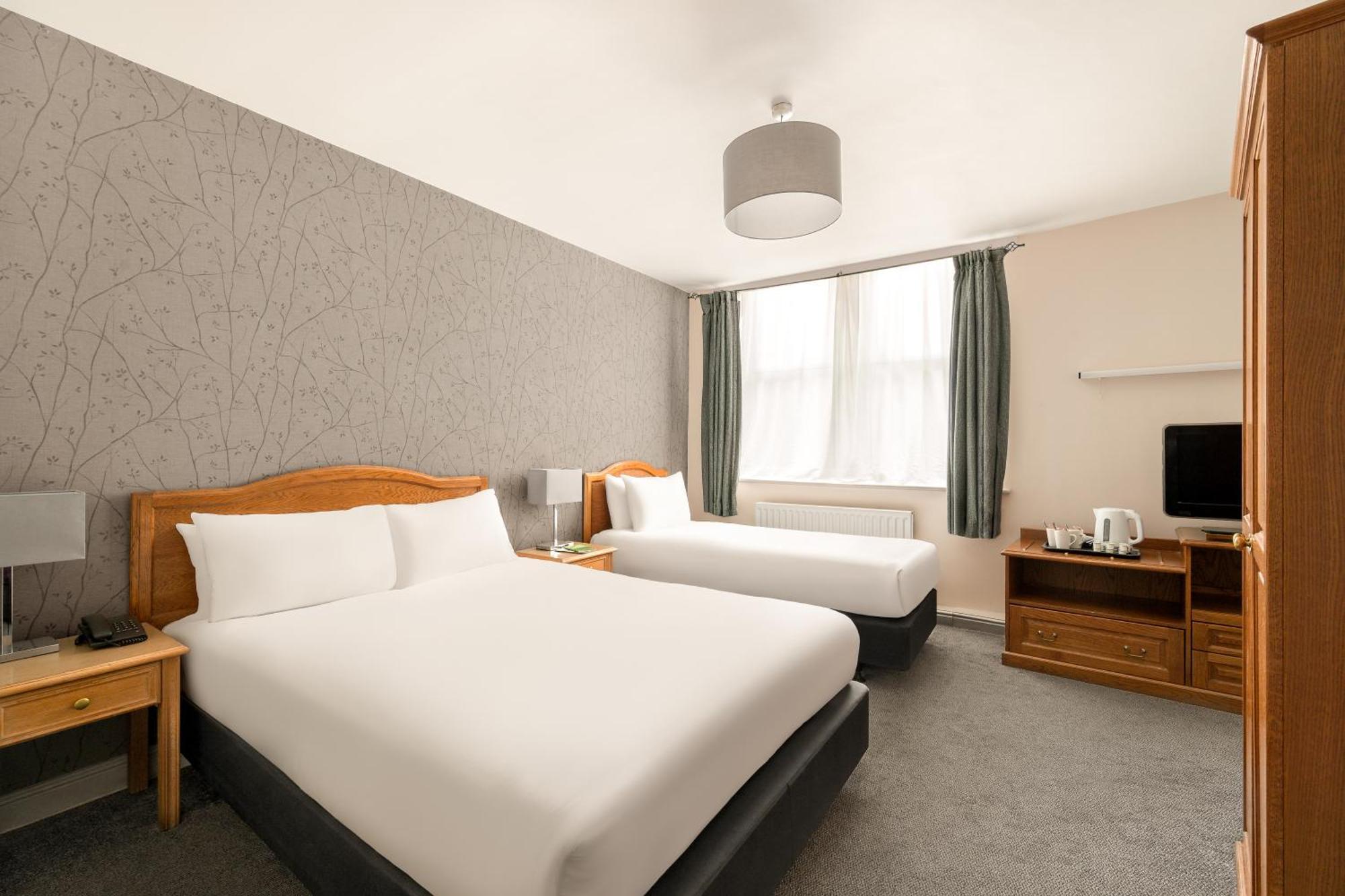The County Hotel 3*